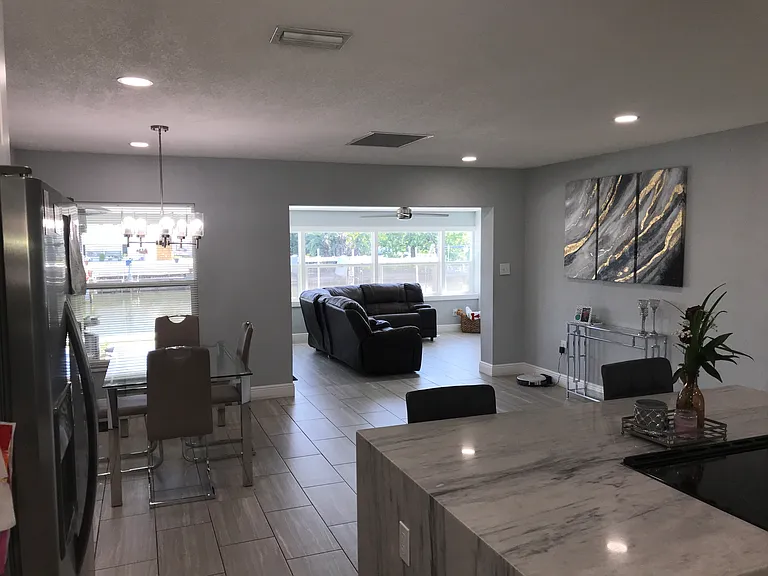 8728 Thornwood Ln — Photo 4