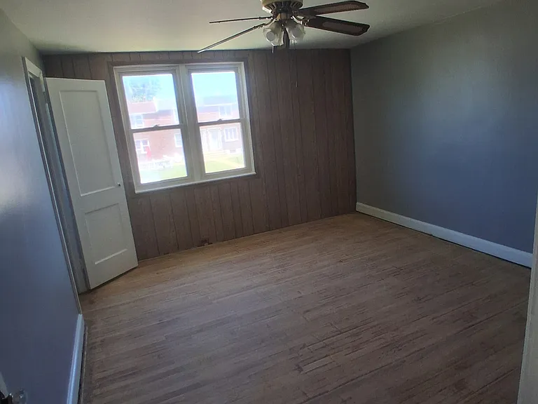 1080 Stratford Rd — Photo 9