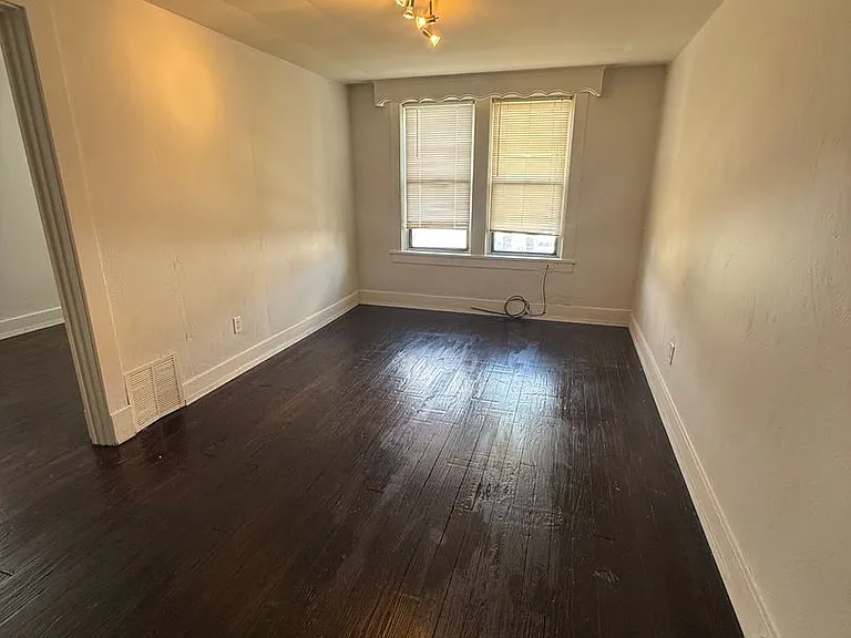 529 Walnut St — Photo 3