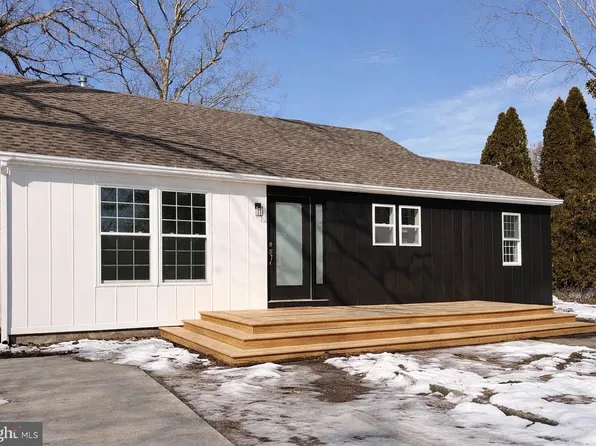 207 Ashland Ave, Egg Harbor Township, NJ 08234