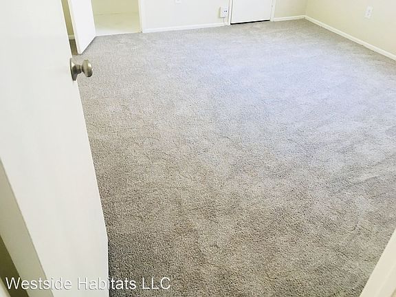 4th image of 25016 Walnut St APT 18