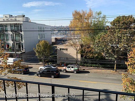 2nd image of 2220 Eastlake Ave E APT 301
