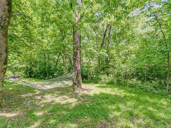 5th image of 1178 Hillview Ln