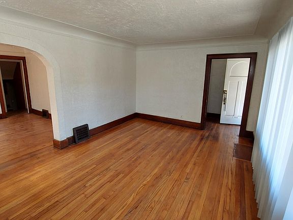 5th image of 15323 Asbury Park