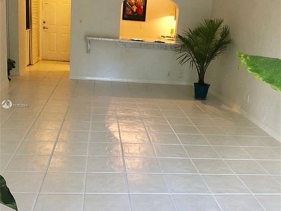 4th image of 6715 N Kendall Dr APT 712
