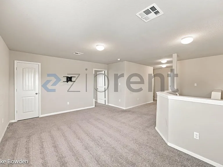 2122 Flintshire Dr #1 — Photo 17