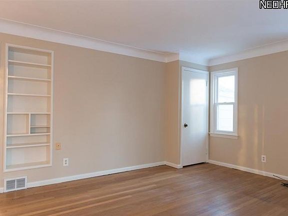 5th image of 27430 Donald Dr
