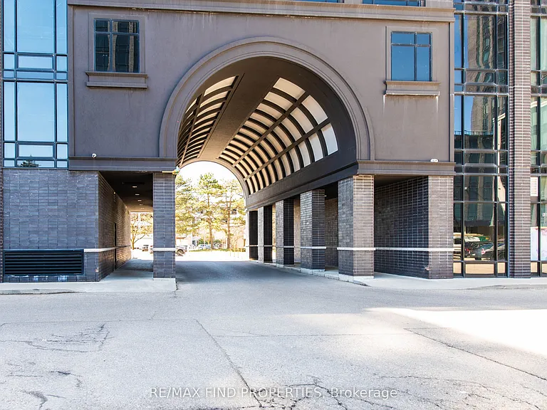 330 Phillip St #2709 — Photo 3