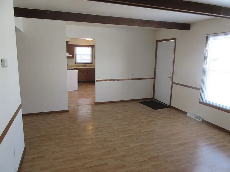 132-134 S Wright Rd — Photo 11