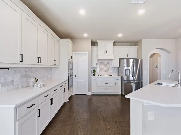 10633 Moss Cove Dr, Crowley, TX 76036