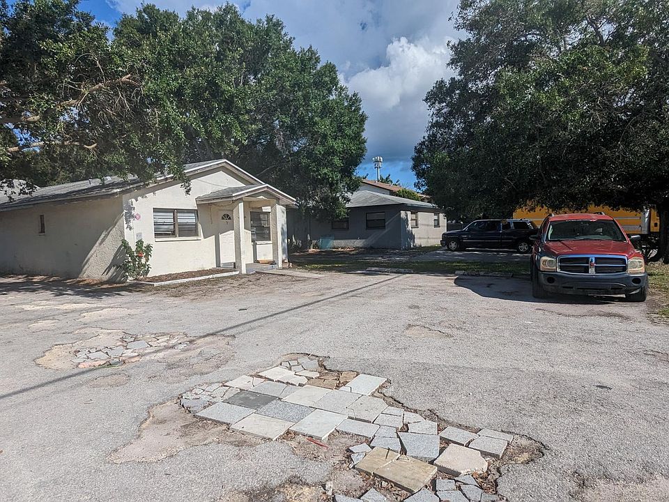 1st image of 7725 40th St N APT 3