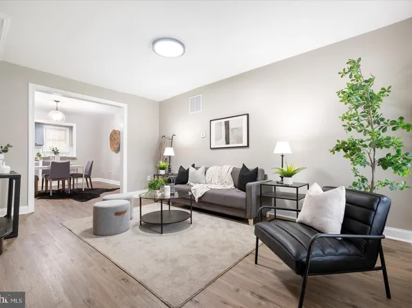 1202 Dukeland St, Baltimore, MD 21216