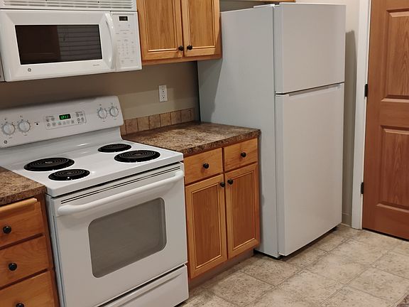 5th image of 14019 NE 20th Ave #27