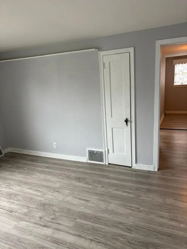 1 bed, $1,000 — Photo 1