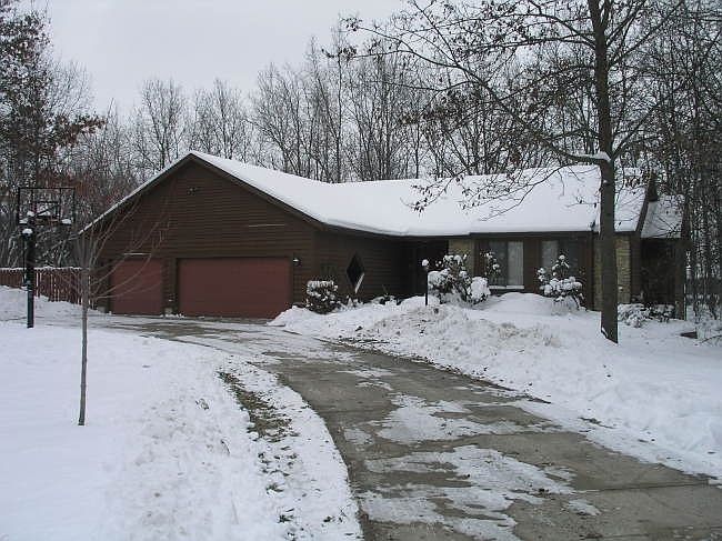 1st image of 2868 Maple Wood Ct