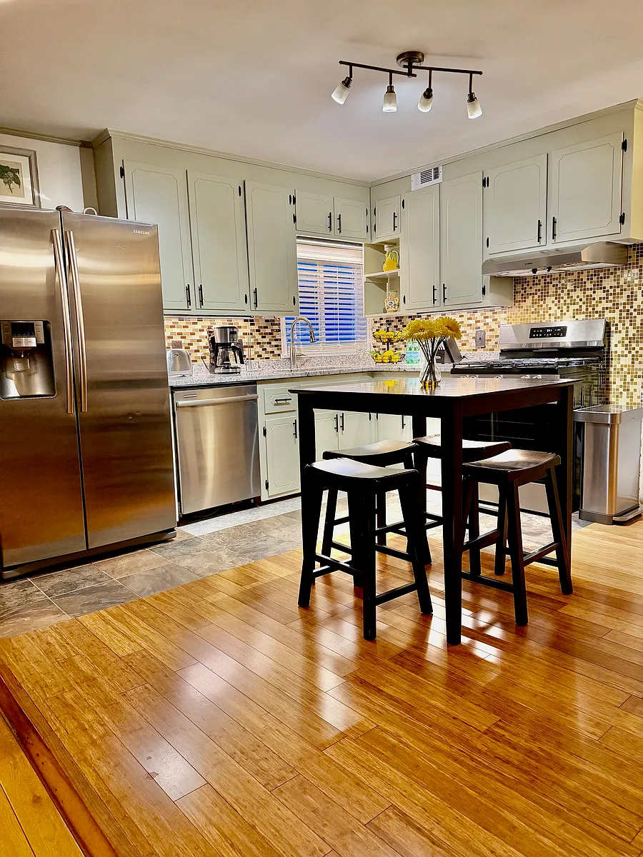 Bright Eat-In Kitchen. All Stainless Appliances. Gas Oven Range. - 847 Boardman Rd