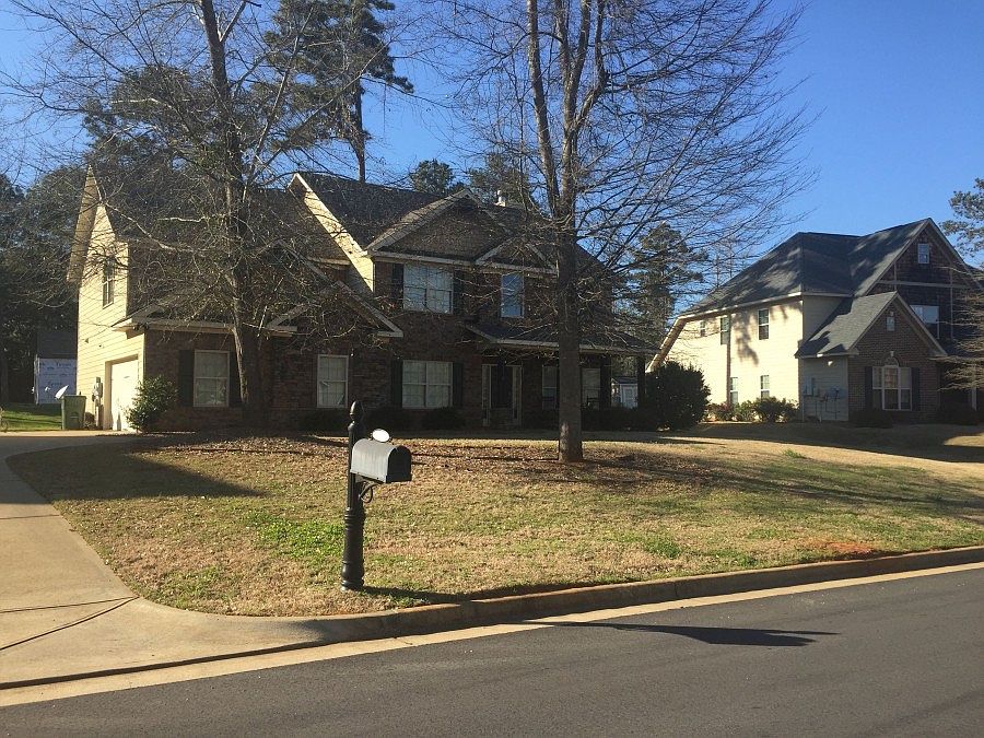 2nd image of 1706 Southlake Dr