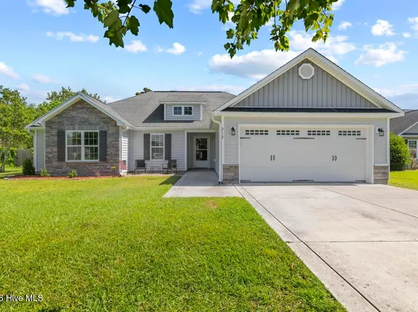 212 Marsh Haven Drive, Sneads Ferry, NC 28460