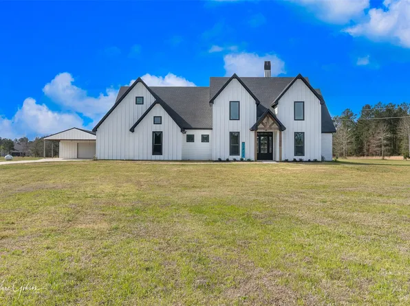 1827 Gravel Point Rd, Frierson, LA 71027