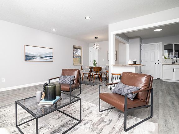 5th image of 5645 Sandalwood Blvd