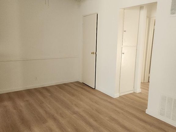5th image of 501 S Oxford Ave APT 25