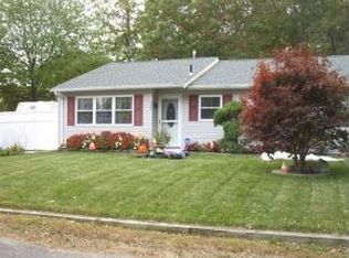 303 Candle Lake Dr, Little Egg Harbor, NJ 08087
