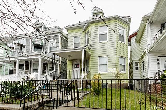 1st image of 127 Beekman Ave