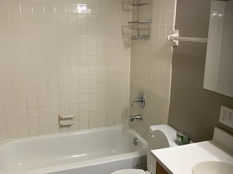 3878 Kingsway Dr — Photo 5