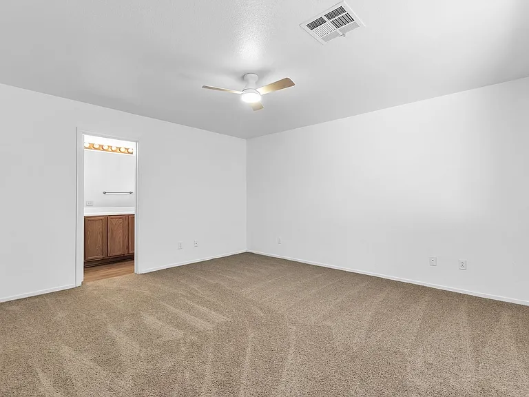 9648 Boylagh Ave — Photo 5