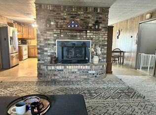 711 S Temple Ave, Pineland, TX 75968