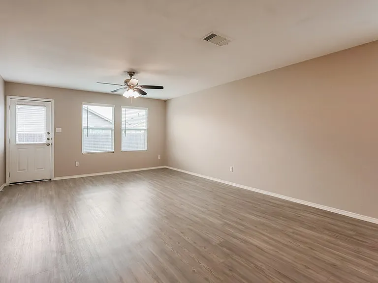 10714 Giacconi Dr — Photo 3