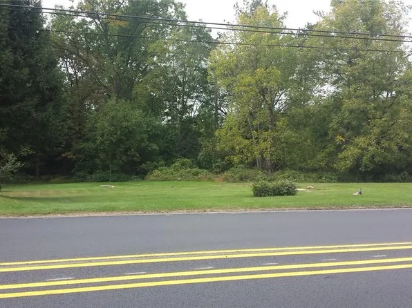 431 N Best Ave, Walnutport, PA 18088