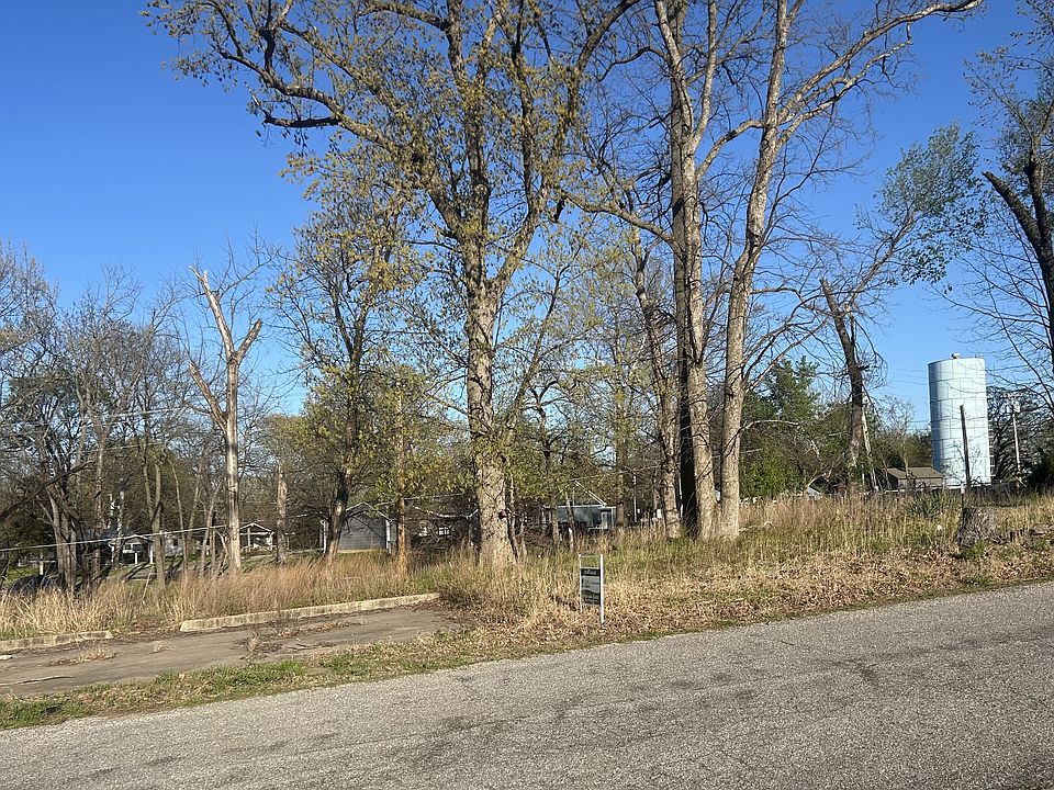 2nd image of 29462 S 563rd Rd