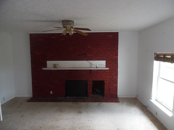 Additional Living Room