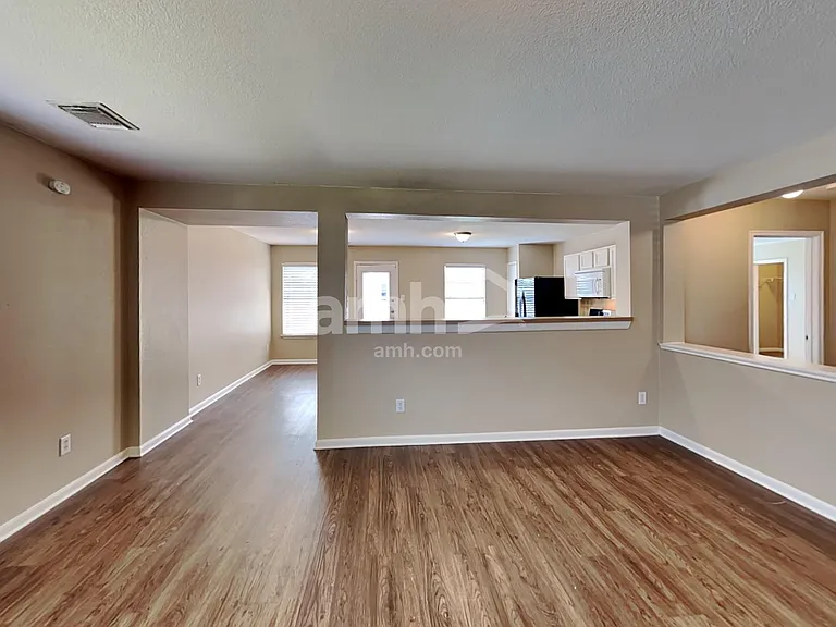 4818 Bentonite Blvd — Photo 5