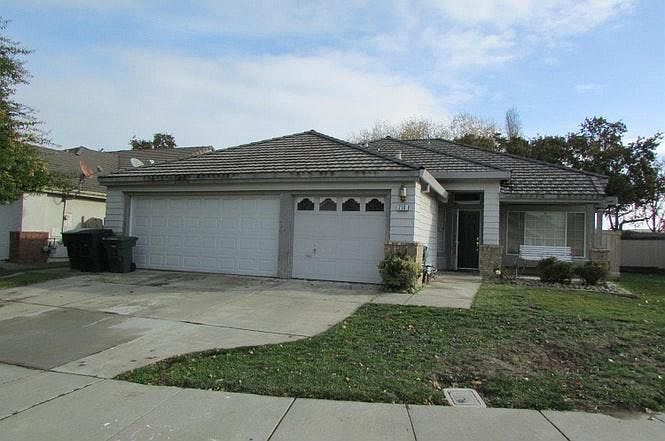 1st image of 210 Thomas Dehaven Ln