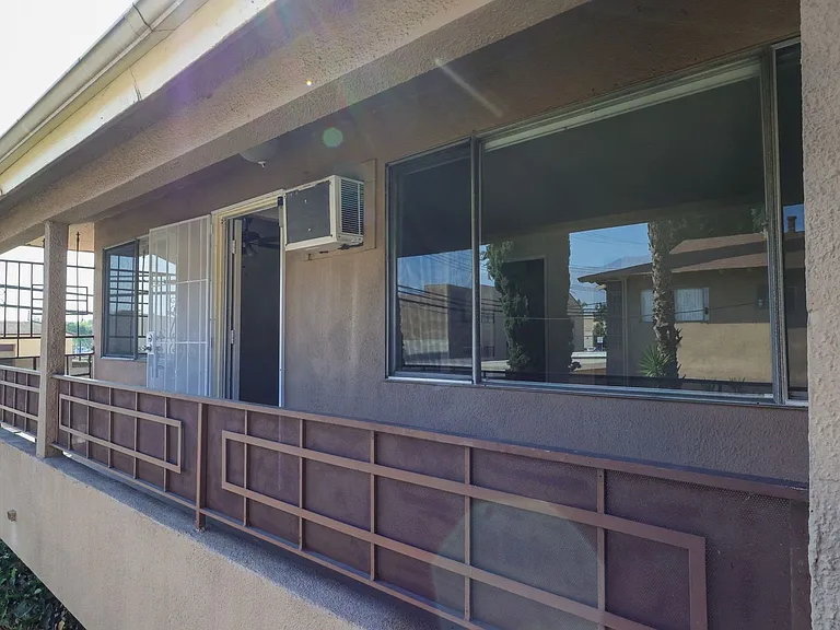 524 Silverwood Ave — Photo 6