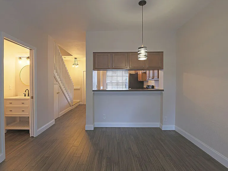 8291 Pacific Beach Dr — Photo 8