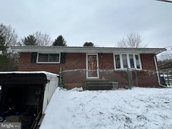 45 Mill St, Branchdale, PA 17923