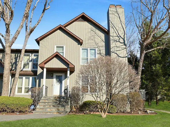 36 Hemlock Circle, Peekskill, NY 10566