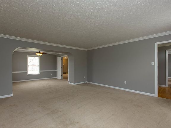 4th image of 2610 Shady Cove Ct