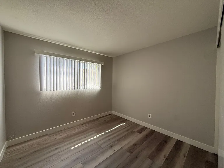 3095 Rosemont Dr — Photo 7