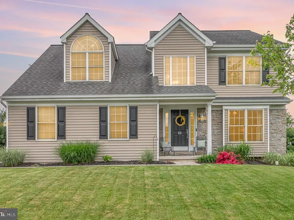 22 Tower Dr, Elizabethtown, PA 17022