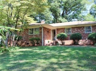 5629 Ruth Dr, Charlotte, NC 28215