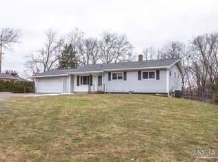 4431 Bonanza Dr NE, Grand Rapids, MI 49525