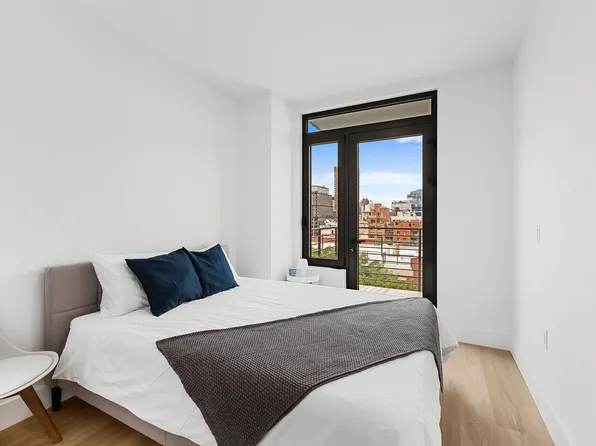 63 Pitt Street image 1 of 10
