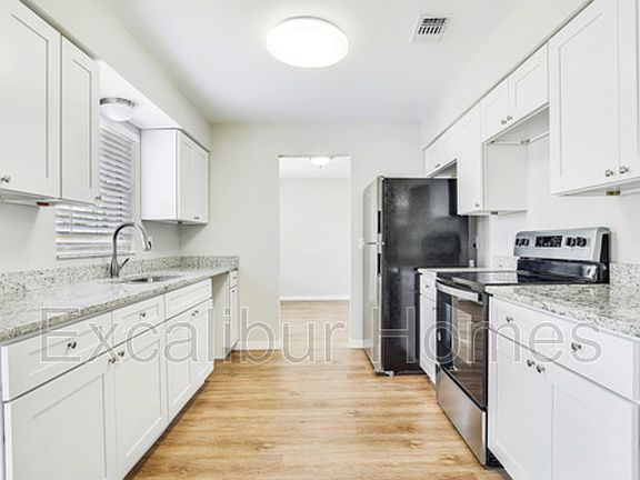 5th image of 2663 Breezewind Dr