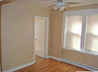 25 Whittier St, Bridgeport, CT 06605