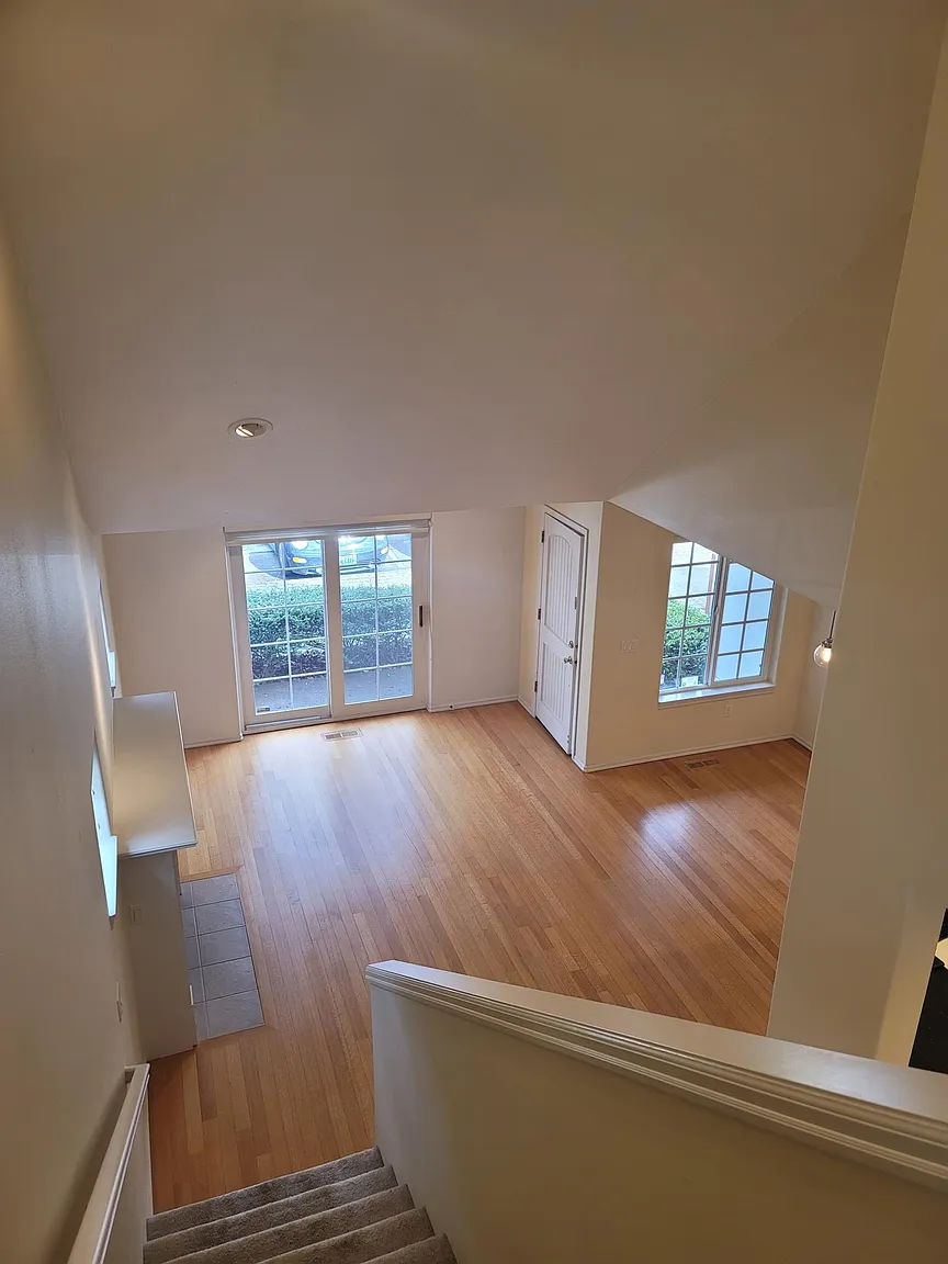 1626 NE Glisan St photo 1