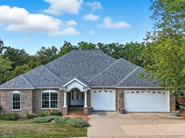 2584 Glen View Dr, Pacific, MO 63069